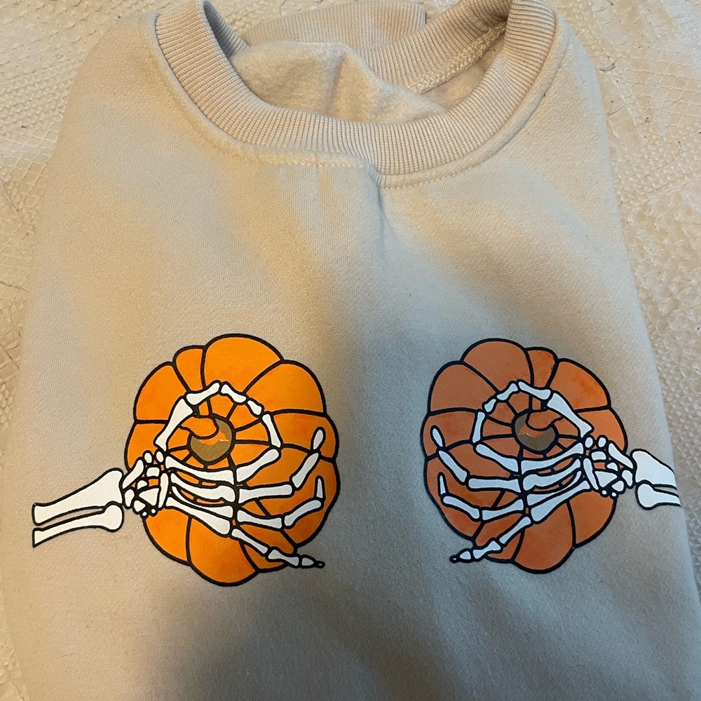 Skeleton Pumpkin Graphic Sweatshirt